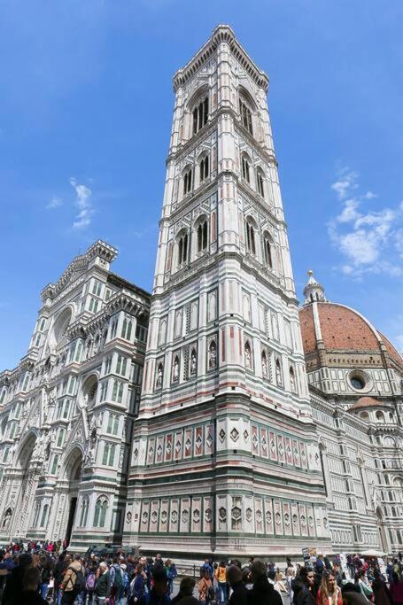 Next To The Duomo Of Florence, Raffaello, With Private Patio