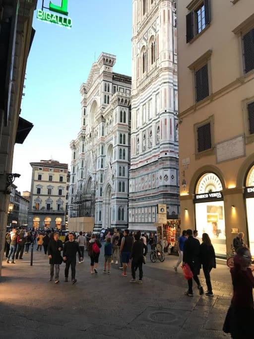 Next To The Duomo Of Florence, Raffaello, With Private Patio Apartment Florence